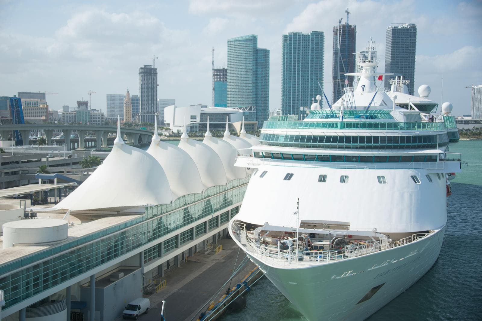 Miami Airport (MIA) to PortMiami Cruise Terminal: Every Way to Get There
