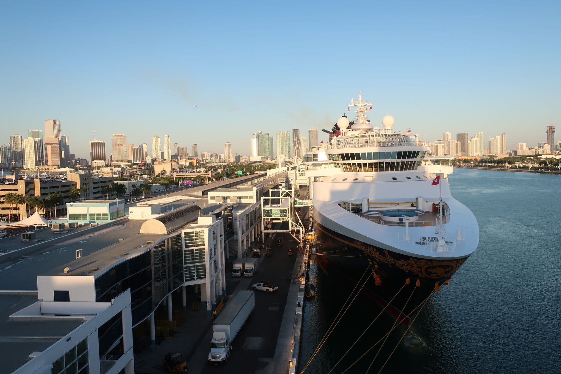 MIA to Port Everglades: Uber, Shuttle or Brightline in 2026